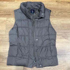 Gap vest